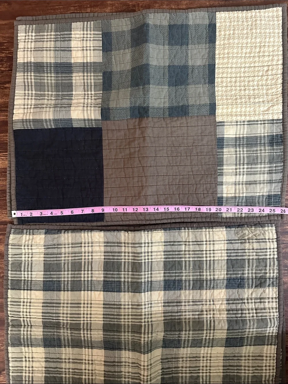 Woorich Quilted Throw 50x68 & 4 Standard Pillow Shams Bundle Winter Cottage